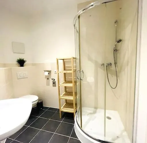 Ganze Allein * Halle (Saale)